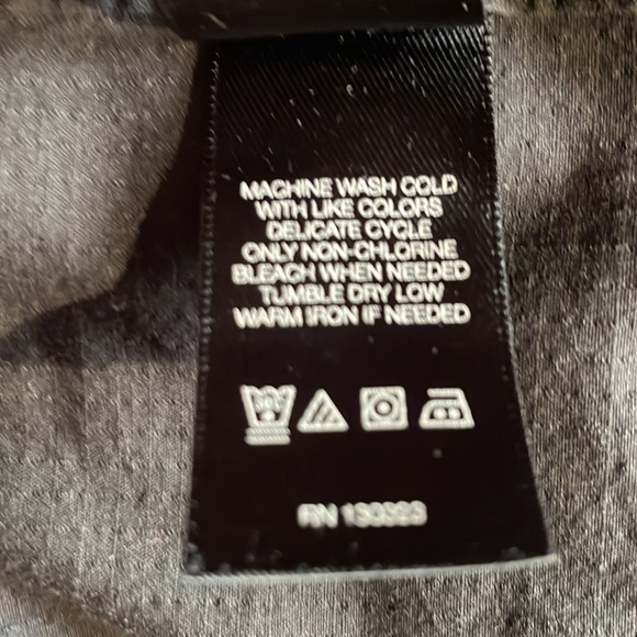 Kenneth Cole men’s short sleeve button up (M) - Picture 7 of 8